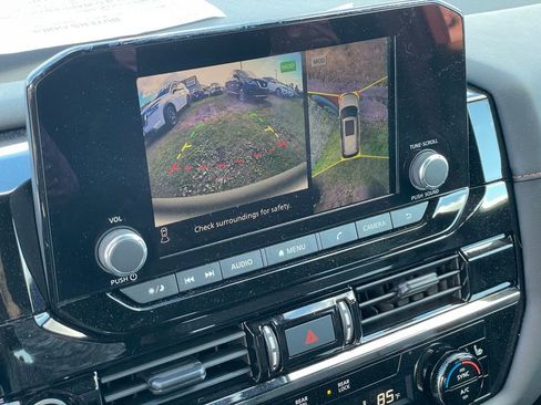 Certified 2023 Nissan Pathfinder Rock Creek image 18