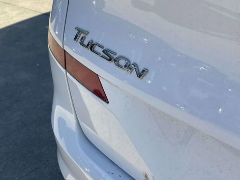 Used 2021 Hyundai Tucson SE w/ Cargo Package image 9