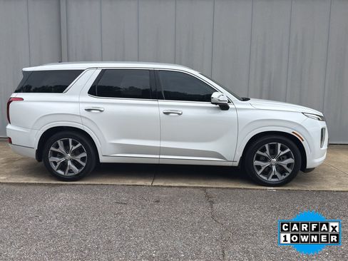 Used 2022 Hyundai Palisade Limited FWD image 2