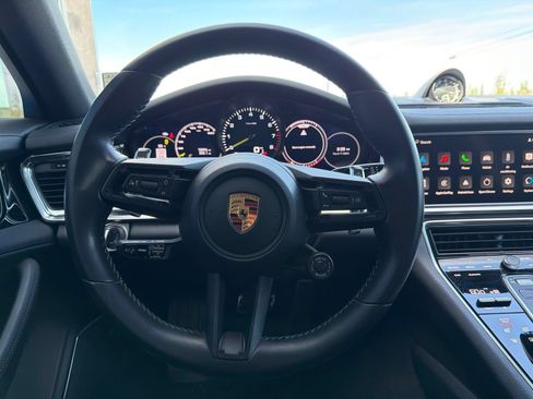 Used 2022 Porsche Panamera 4S AWD/4WD image 11