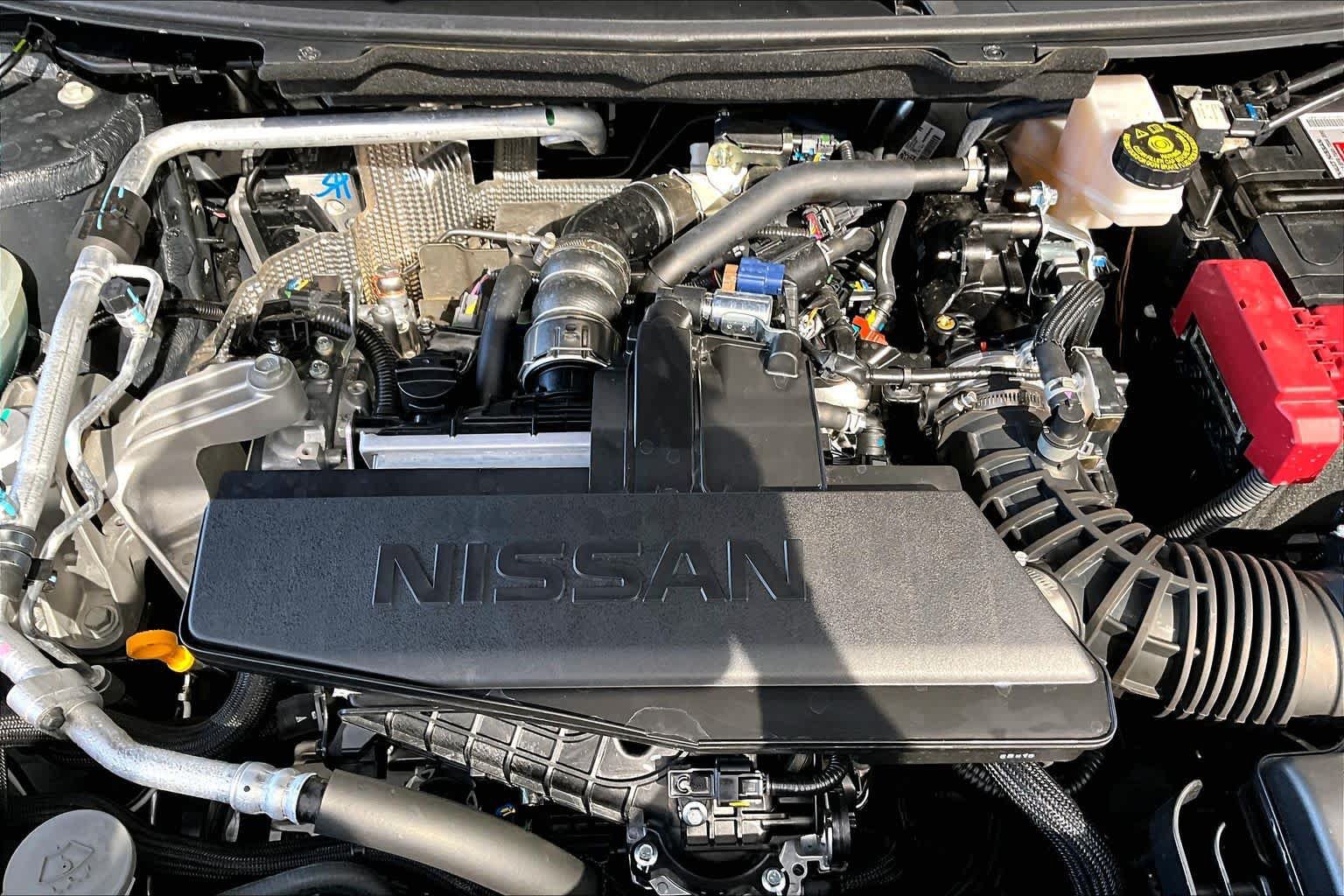 Certified 2026 Nissan Rogue SV FWD image 32