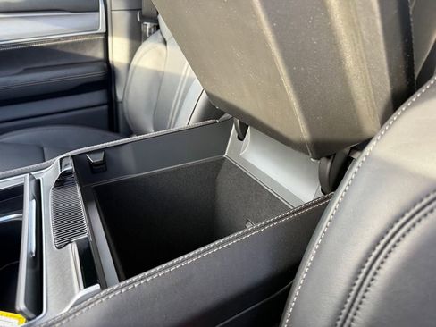 New 2026 Jeep Grand Wagoneer Limited image 27