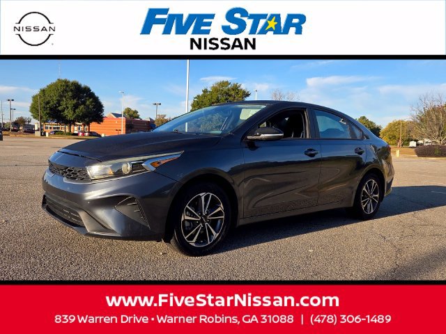 Used 2024 Kia Forte LXS w/ LXS Technology Package FWD image 3