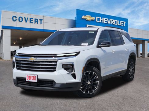 New 2026 Chevrolet Traverse LT w/ Sun and Wheel Package FWD image 1