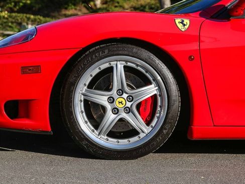 Used 2005 Ferrari 360 Spider RWD image 10