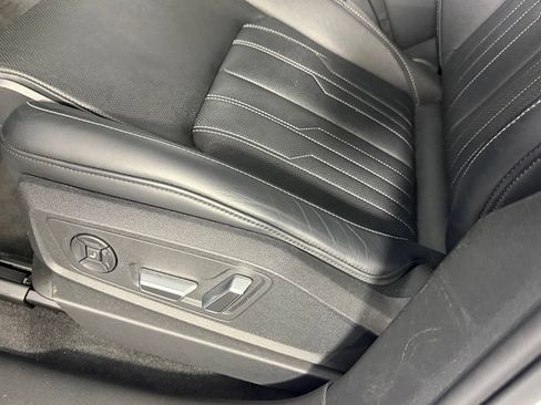 Used 2024 Audi Q8 e-tron Prestige w/ Prestige Package AWD/4WD image 27