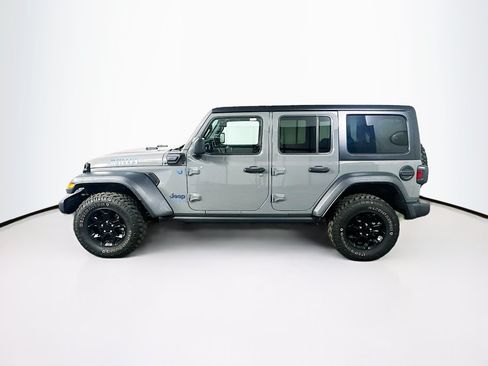 Used 2023 Jeep Wrangler Unlimited w/ Cold Weather Group AWD/4WD image 4