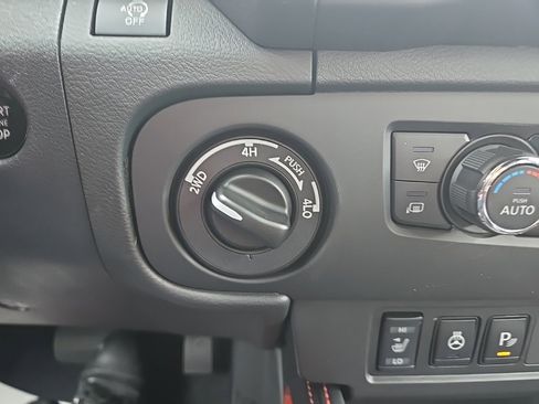 New 2026 Nissan Frontier PRO-4X w/ Pro-4x Convenience Package image 26