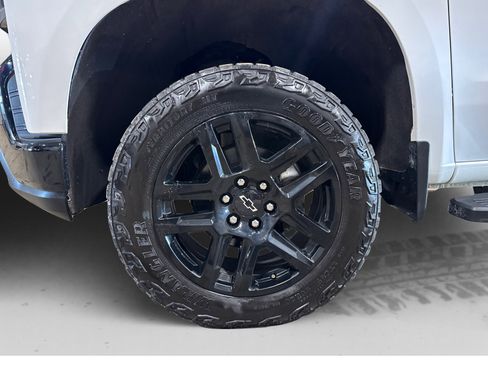 Used 2021 Chevrolet Silverado 1500 LT Trail Boss w/ Bed Protection Package image 50