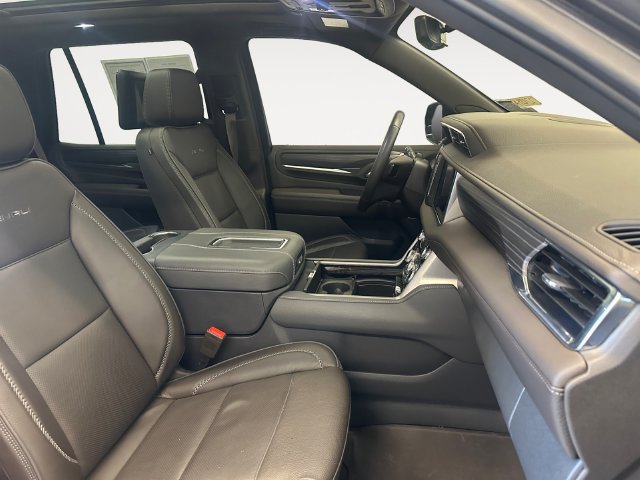 Used 2023 GMC Yukon Denali w/ Denali Reserve Package AWD/4WD image 15