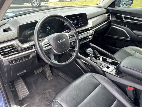Used 2023 Kia Telluride S AWD/4WD image 19