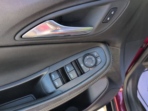 Used 2024 Buick Encore GX Sport Touring image 10