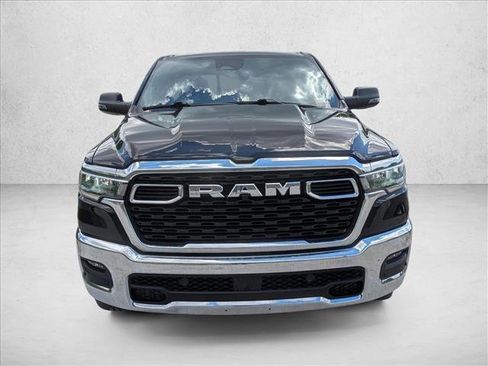 Used 2025 RAM 1500 Big Horn AWD/4WD image 2