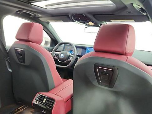 Used 2025 BMW i5 xDrive40 image 27