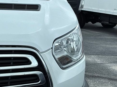 Used 2019 Ford Transit 150 XLT RWD image 10