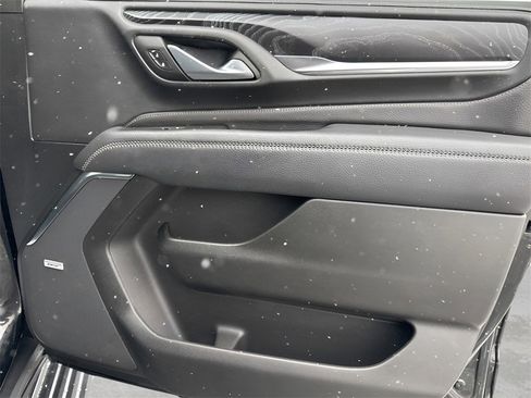 Used 2024 GMC Yukon Denali image 9