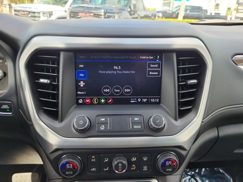 Used 2023 GMC Acadia SLE w/ Driver Convenience Package FWD image 26