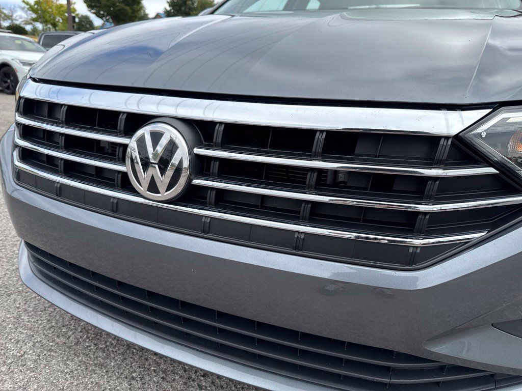 Used 2021 Volkswagen Jetta SEL FWD image 11