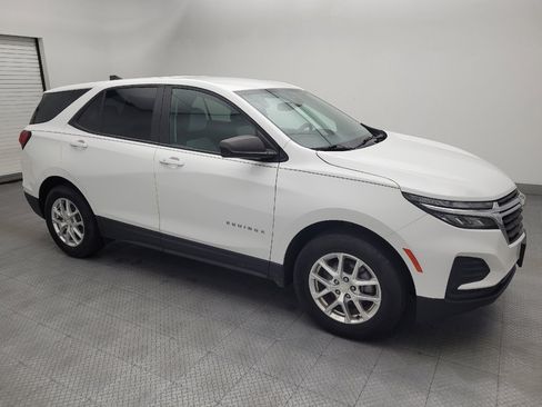 Used 2022 Chevrolet Equinox LS w/ LS Convenience Package AWD/4WD image 11