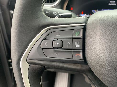 New 2025 Jeep Grand Cherokee L Altitude image 27