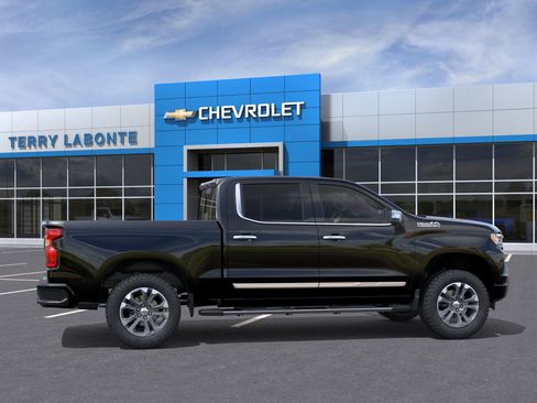New 2026 Chevrolet Silverado 1500 High Country w/ Technology Package image 7