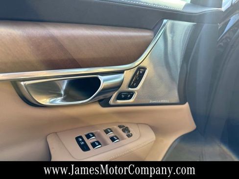 Used 2018 Volvo S90 T6 Inscription w/ Protection Package image 11