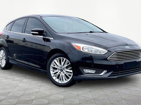 Used 2018 Ford Focus Titanium w/ Titanium Technology Package image 1