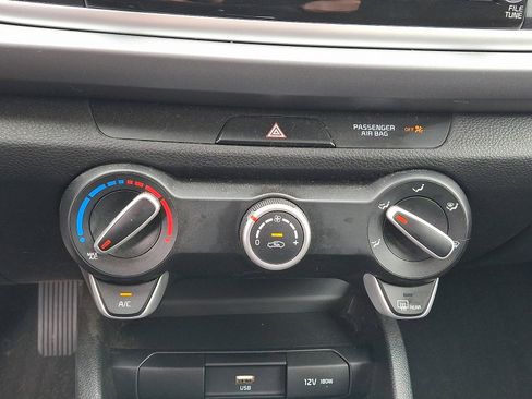 Used 2022 Kia Rio LX FWD image 15