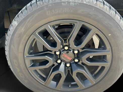 Used 2021 GMC Sierra 1500 Elevation w/ Preferred Package image 33