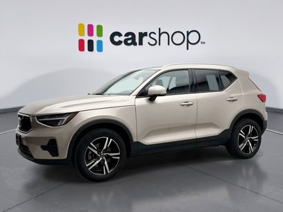 Used 2023 Volvo XC40 B4 Core