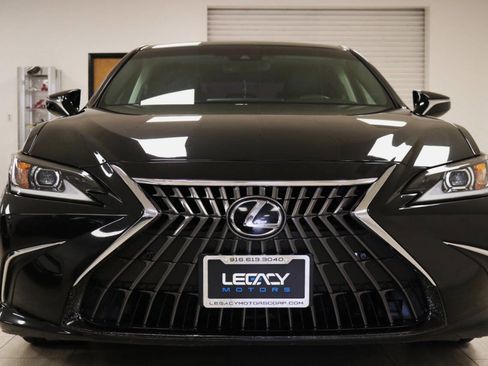 Used 2023 Lexus ES 350 w/ Premium Package image 3