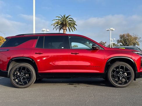 Used 2024 Chevrolet Traverse RS w/ LPO, Floor Liner Package image 4