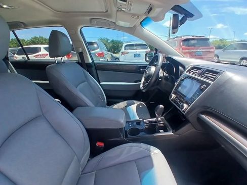 Used 2018 Subaru Outback 2.5i Limited AWD/4WD image 23