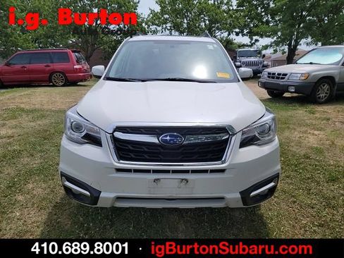 Used 2017 Subaru Forester 2.5i Touring AWD/4WD image 2