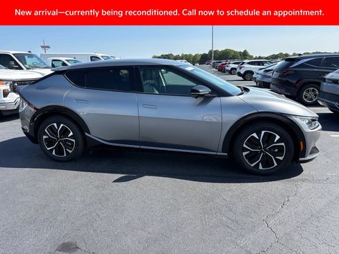 Certified 2023 Kia EV6 Wind w/ Wind Technology Package AWD/4WD image 2