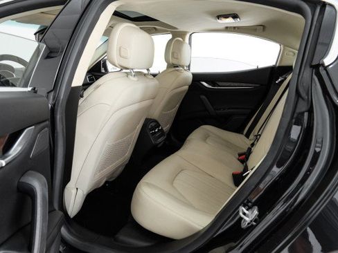 Used 2014 Maserati Ghibli S Q4 AWD/4WD image 42