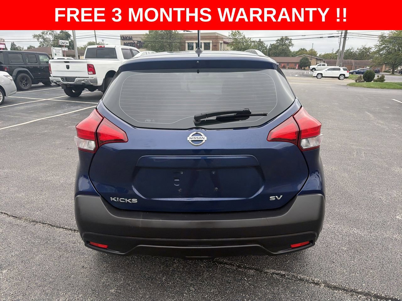 Used 2018 Nissan Kicks SV FWD image 28