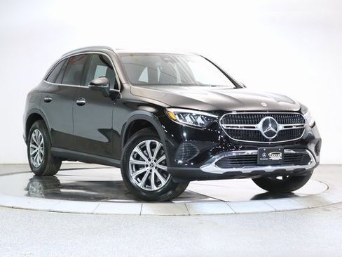 Certified 2025 Mercedes-Benz GLC 300 4MATIC image 1
