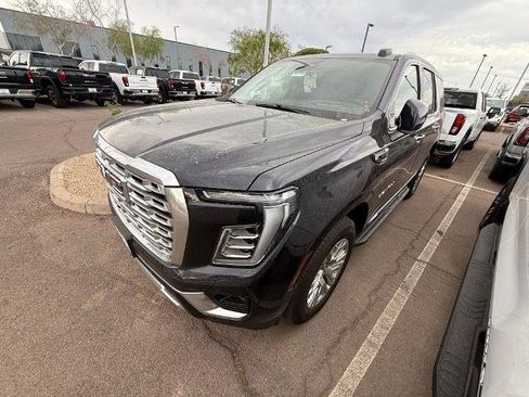 Used 2025 GMC Yukon Denali image 1