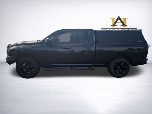Used 2017 RAM 1500 Express w/ Black Ram 1500 Express Group AWD/4WD image 4