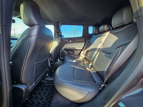 Certified 2024 Jeep Compass Latitude image 29