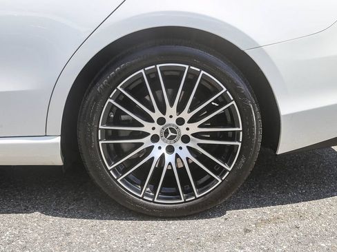 Used 2023 Mercedes-Benz C 300 Sedan image 8