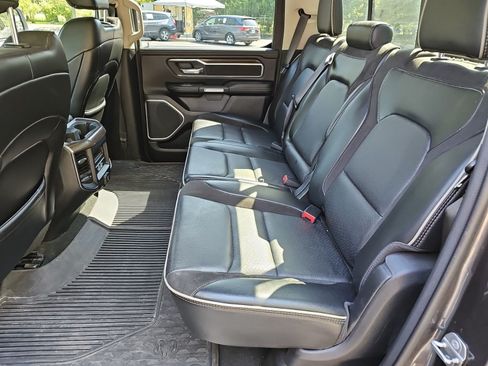 Used 2022 RAM 1500 Laramie AWD/4WD image 17