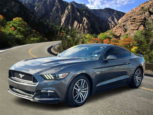 Used 2017 Ford Mustang GT Premium image 5