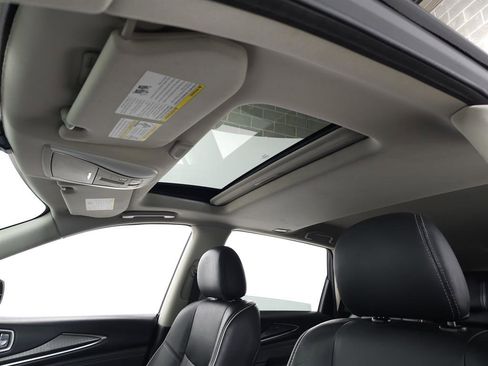 Used 2019 INFINITI QX60 Luxe w/ Essential Package image 16