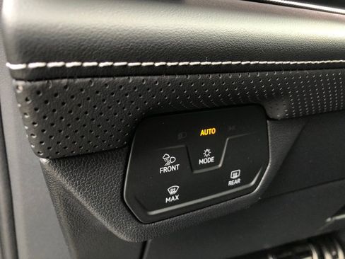 New 2026 Volkswagen Atlas SEL Premium R-Line AWD/4WD image 13