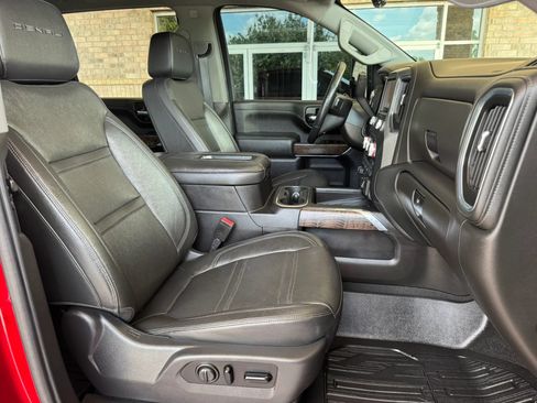 Used 2021 GMC Sierra 2500 Denali w/ Technology Package AWD/4WD image 32