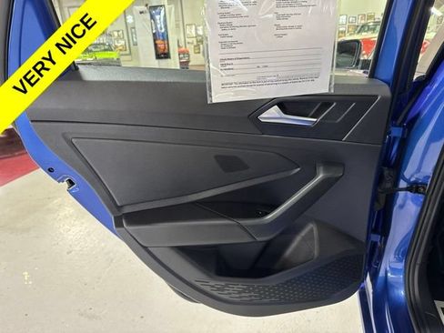 Used 2024 Volkswagen Jetta SE FWD image 23