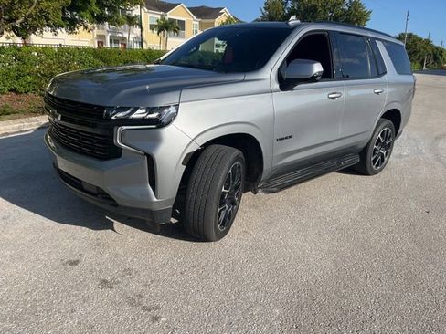 Used 2024 Chevrolet Tahoe RST w/ Luxury Package image 2