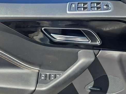 Used 2019 Jaguar F-PACE Prestige AWD/4WD image 31